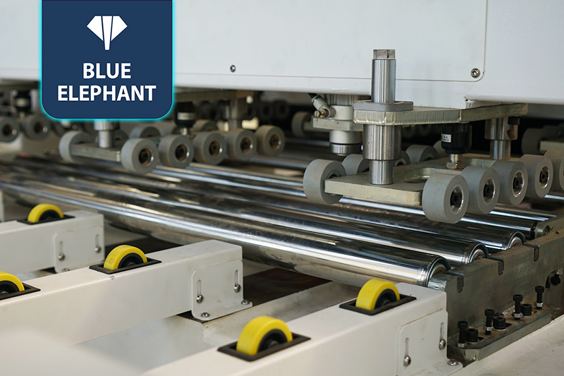 一拖二貼標(biāo)鉆切一體機